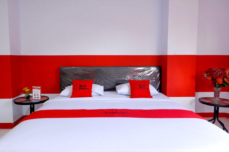 Reddoorz Plus @ Samratulangi Manado Buitenkant foto